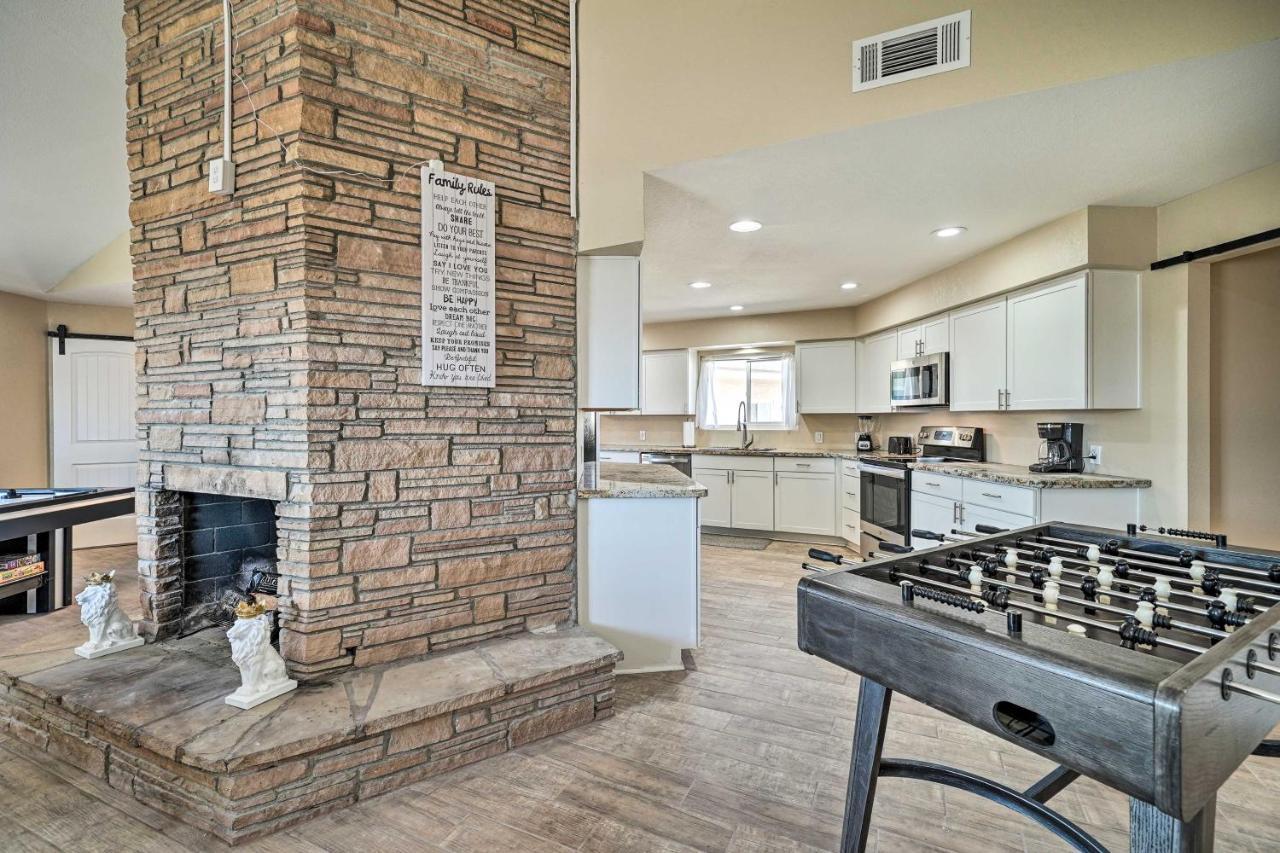 Lake Havasu Family Retreat With Patio And Game Room Lake Havasu City Kültér fotó